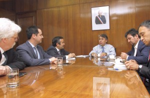 SUBSECRETARIO CON INTENDENTE DE LOS LAGOS 2
